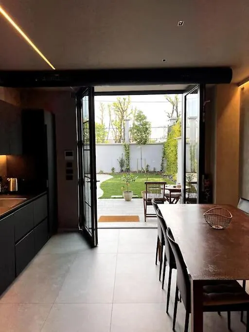 Modern Canal-Side Loft With Private Garden Milan Apartment