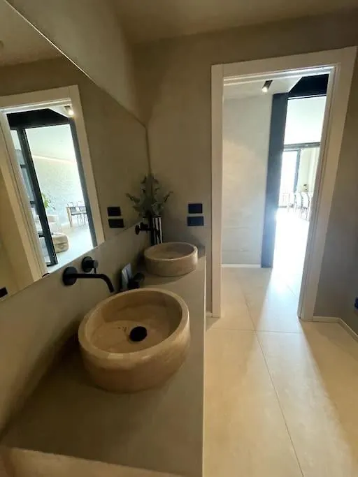 Apartment Modern Canal-Side Loft With Private Garden Milan