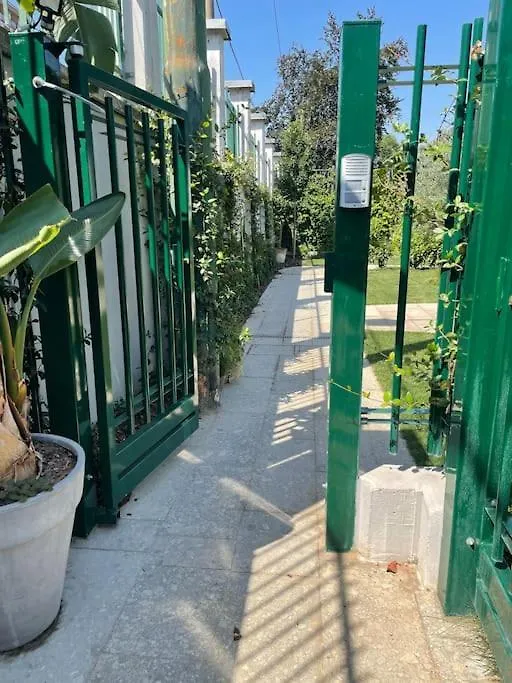 Apartment Modern Canal-Side Loft With Private Garden Milan Italy