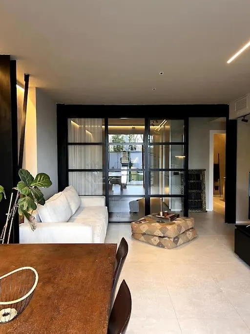 Modern Canal-Side Loft With Private Garden Milan