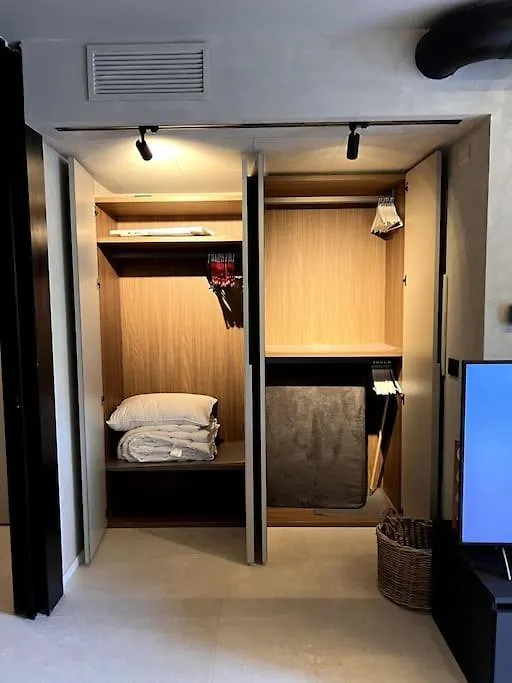 Apartment Modern Canal-Side Loft With Private Garden Milan Italy